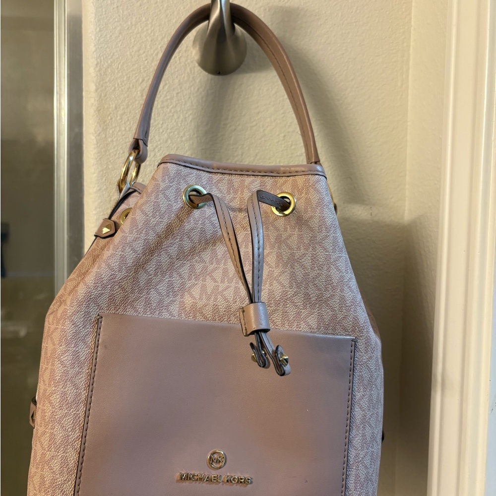 Michael Kors Blush Pink Bucket Bag